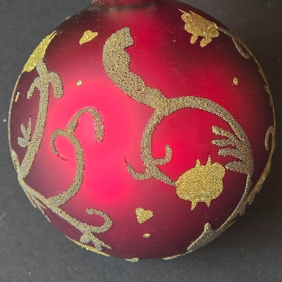 Frontgate Red Glass Christmas Ornaments Set Of 2 Gold Scroll Glitter Pattern 4" - Picture 4 of 8